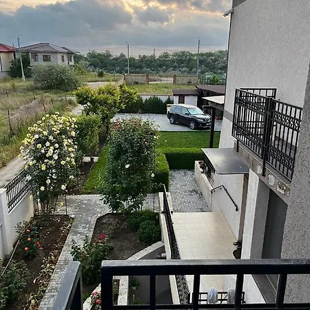 Pensiunea Dea House 3*