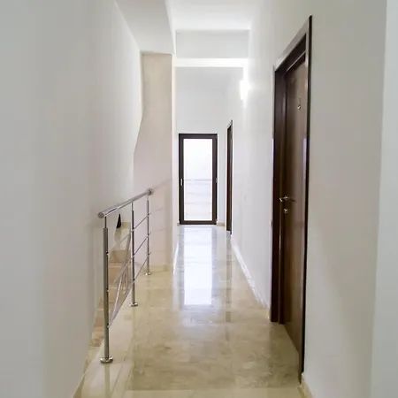 게스트하우스 Pensiunea Dea House 3*