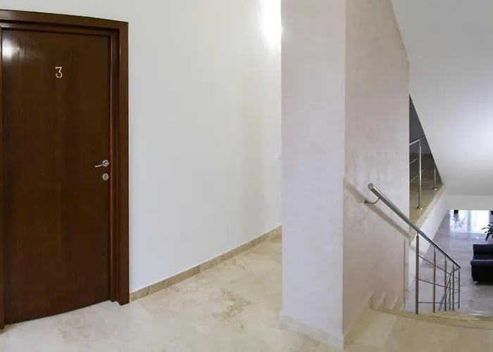 Pensiunea Dea House ゲストハウス ママイア